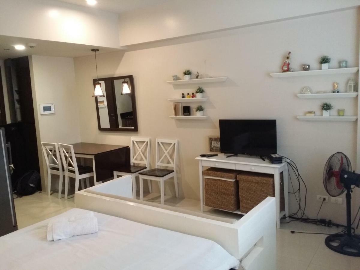 Palm Tree Condos Across Naia3 By Beth Manila Exterior photo
